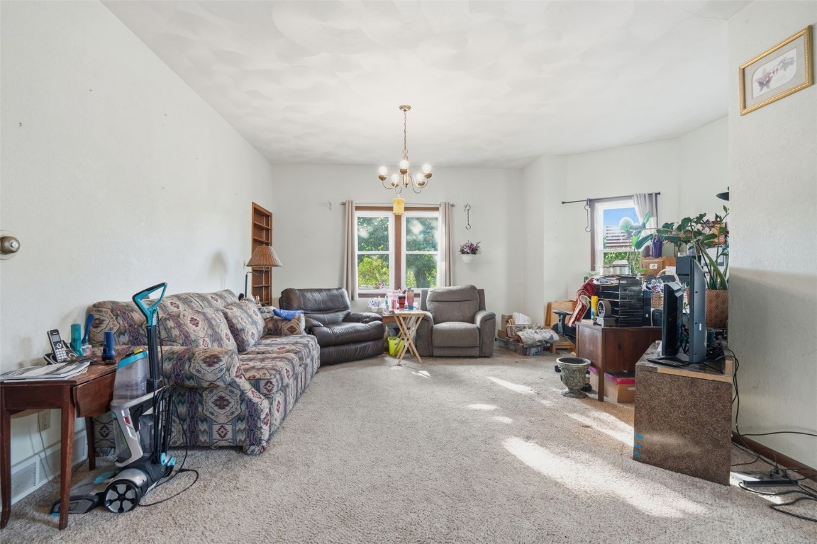105 Harrison Street SE Cascade IA 52033