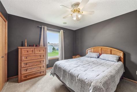 506 Grace Avenue Urbana IA 52345