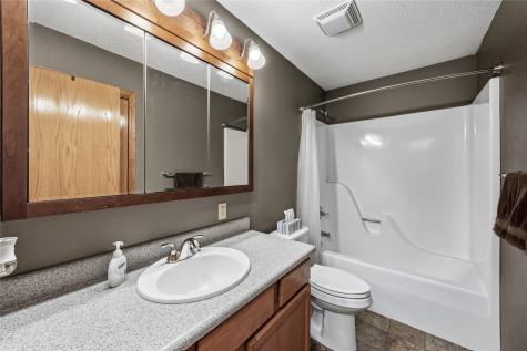 506 Grace Avenue Urbana IA 52345