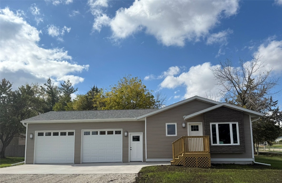 103 North Street Urbana IA 52345