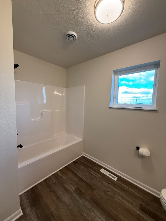 103 North Street Urbana IA 52345