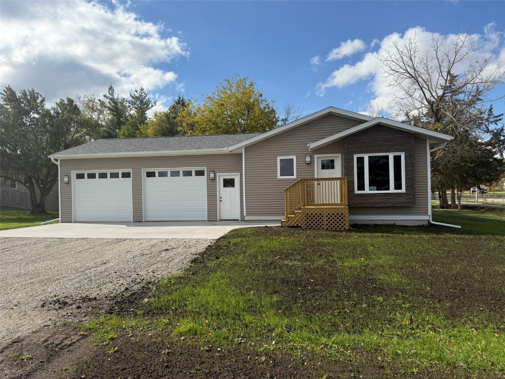 103 North Street Urbana IA 52345