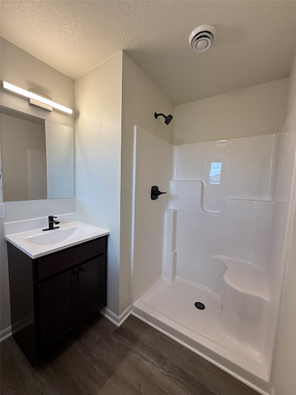 103 North Street Urbana IA 52345