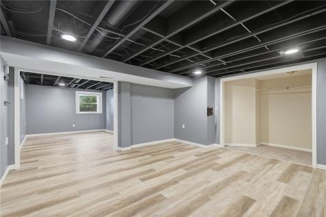 1118 18th Street NW Cedar Rapids IA 52405