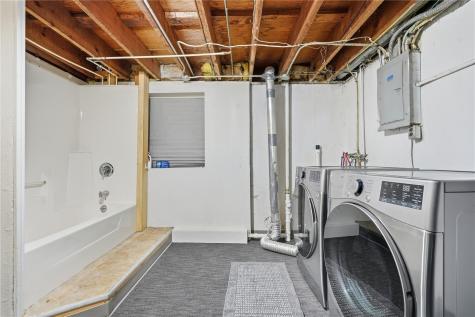 1118 18th Street NW Cedar Rapids IA 52405
