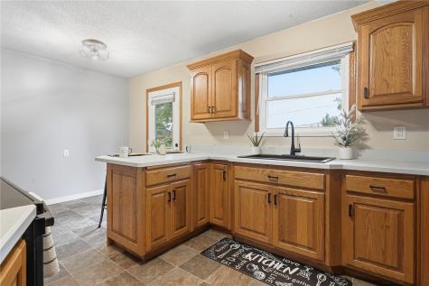 1118 18th Street NW Cedar Rapids IA 52405