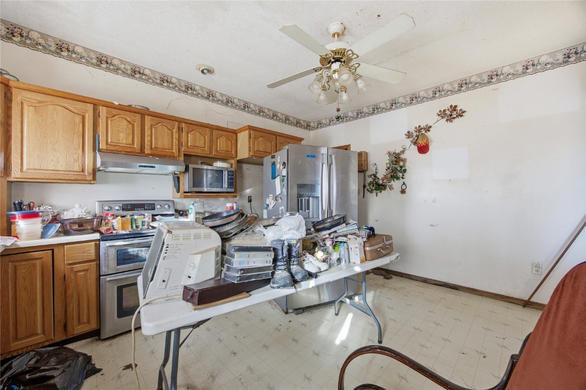 2292 Highway V18 Clutier IA 52217