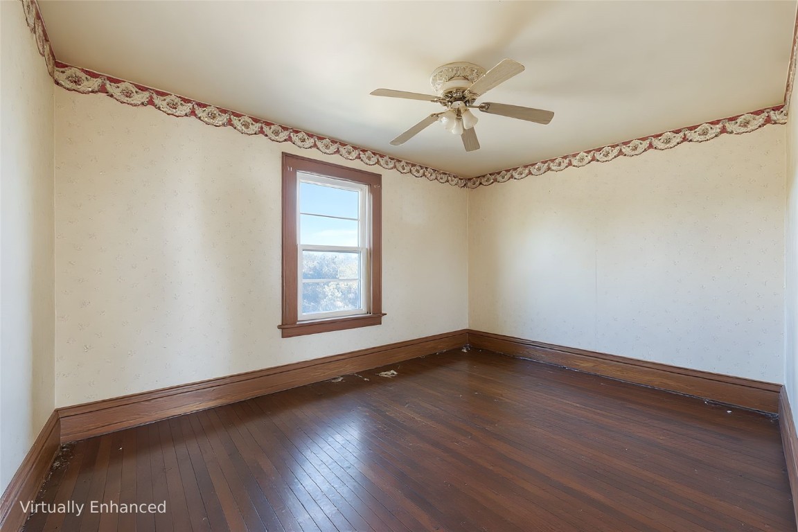2292 Highway V18 Clutier IA 52217