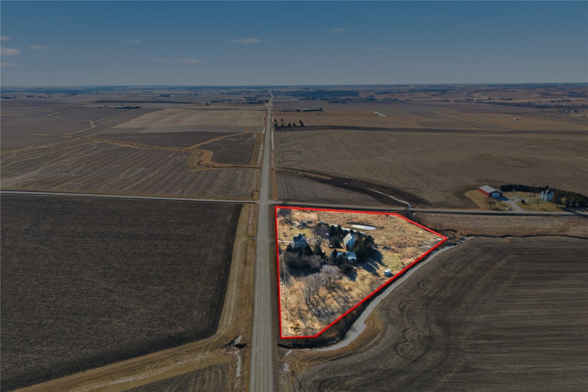 2292 Highway V18 Clutier IA 52217