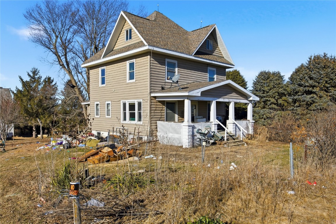 2292 Highway V18 Clutier IA 52217