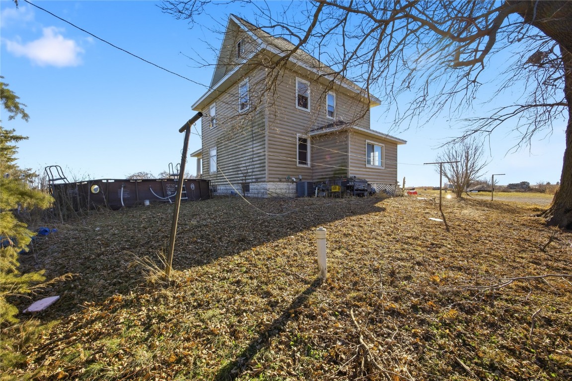 2292 Highway V18 Clutier IA 52217