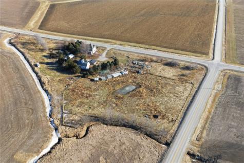 2292 Highway V18 Clutier IA 52217