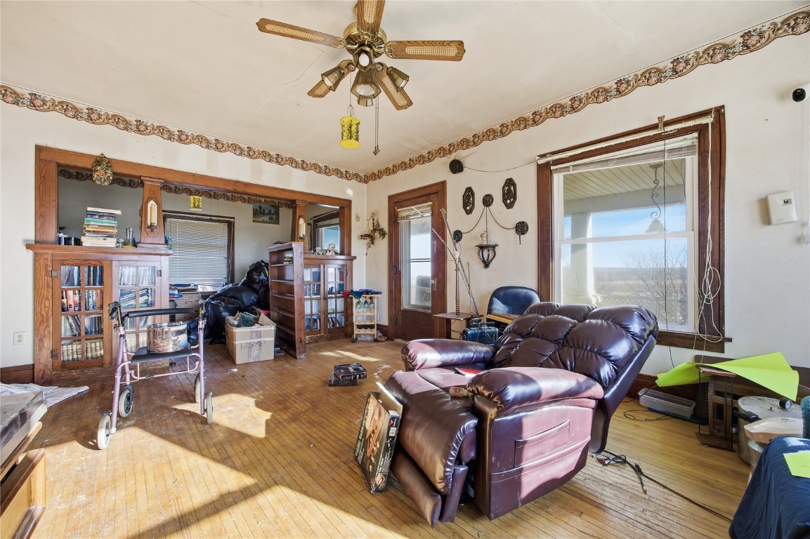 2292 Highway V18 Clutier IA 52217
