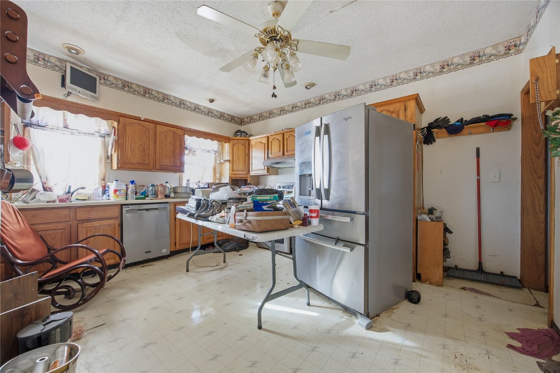 2292 Highway V18 Clutier IA 52217