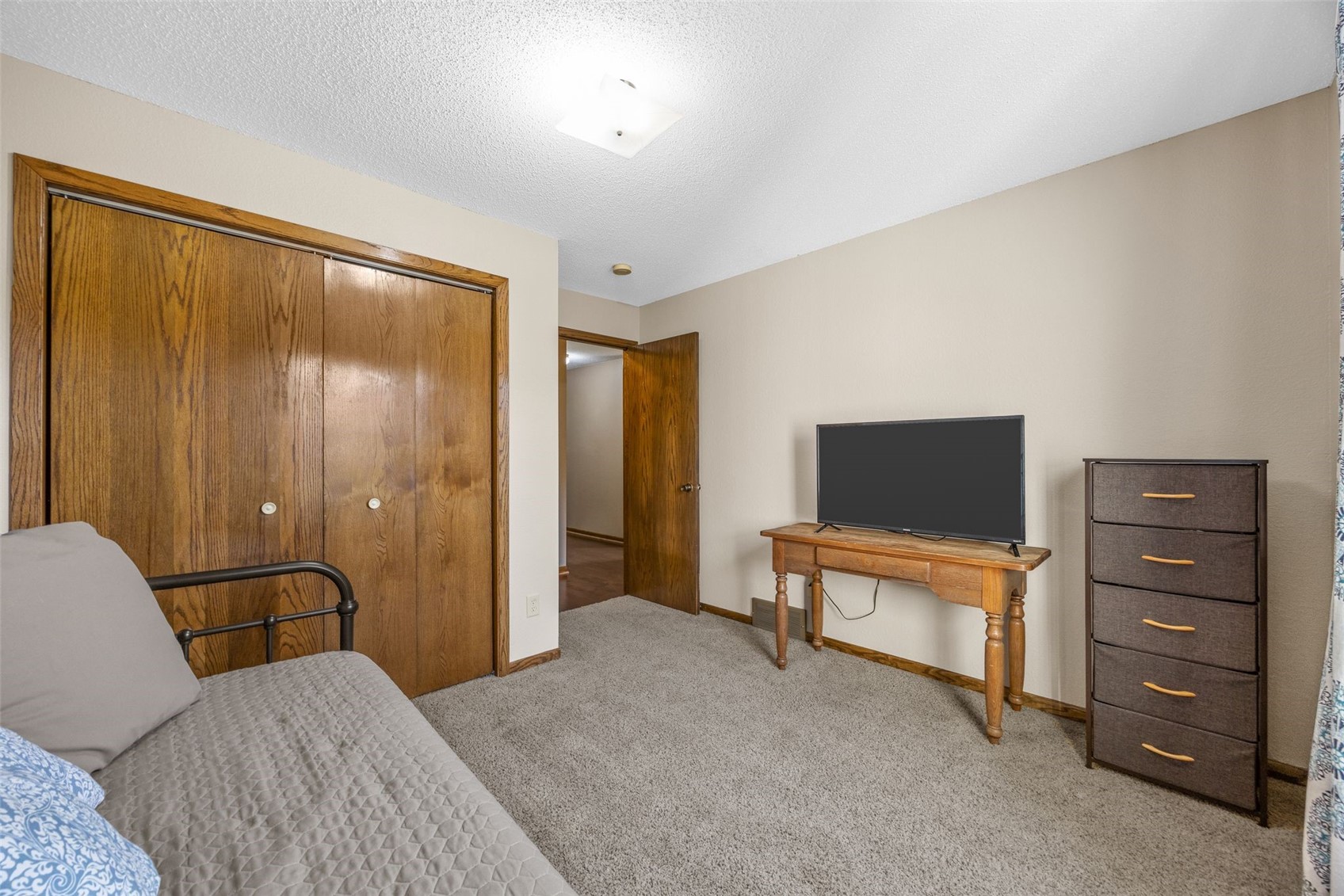 6701 N Glen Drive Palo IA 52324
