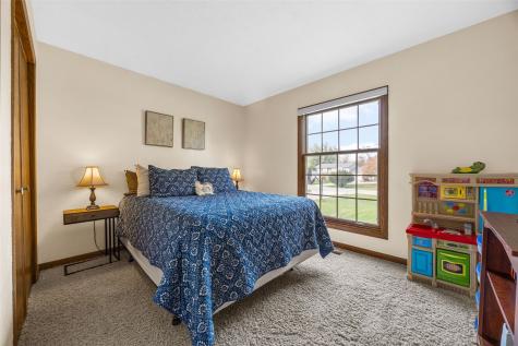 6701 N Glen Drive Palo IA 52324