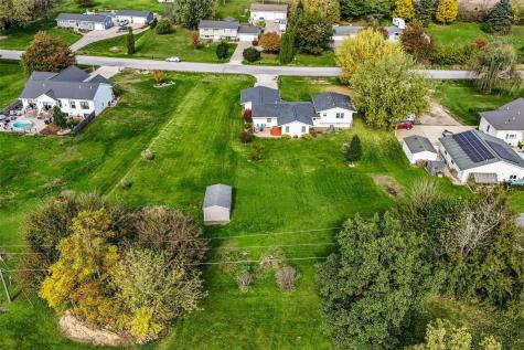 6701 N Glen Drive Palo IA 52324