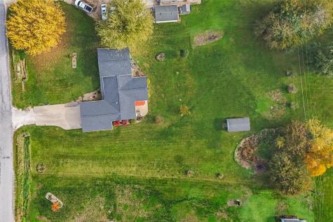 6701 N Glen Drive Palo IA 52324