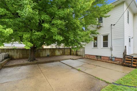 501 Broadway Street Springville IA 52336