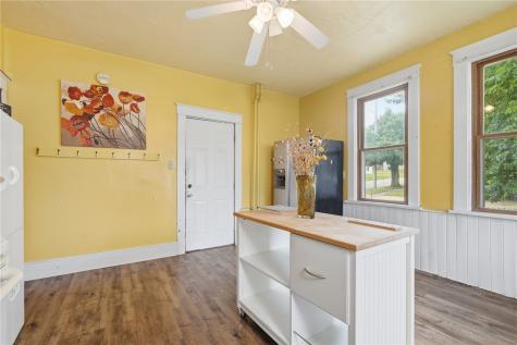 501 Broadway Street Springville IA 52336