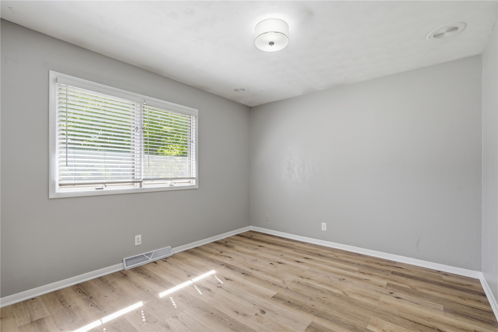130 29th Street Court Marion IA 52302