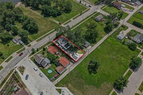 1722 Ellis Boulevard NW Cedar Rapids IA 52405