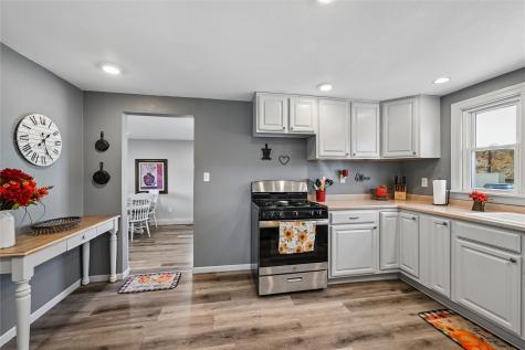 718 E Main Street Central City IA 52214