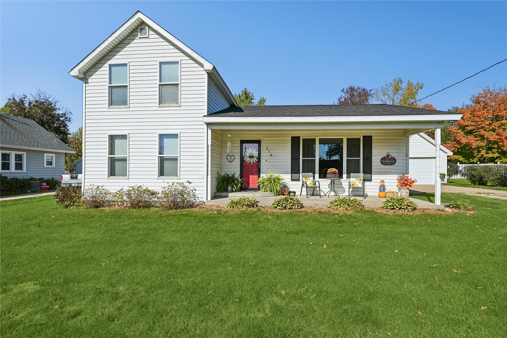 718 E Main Street Central City IA 52214