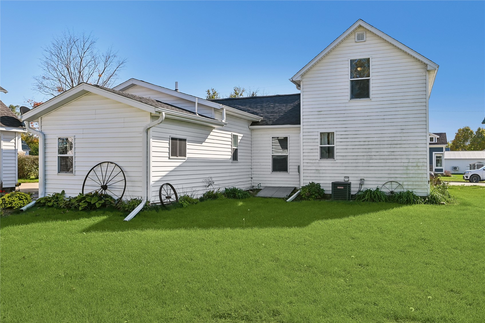 718 E Main Street Central City IA 52214
