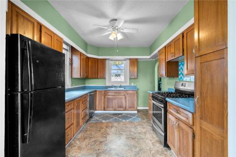 416 W. Main Street Lisbon IA 52253
