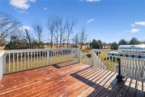 8702 Grand Oaks Drive NE Cedar Rapids IA 52402