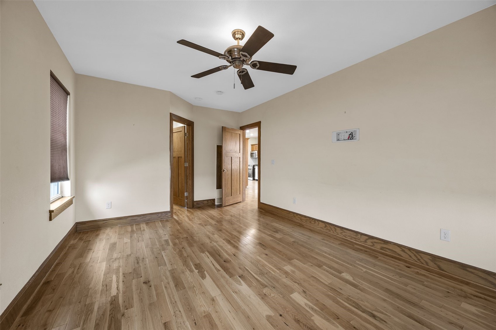 2004 C Street SW Cedar Rapids IA 52404