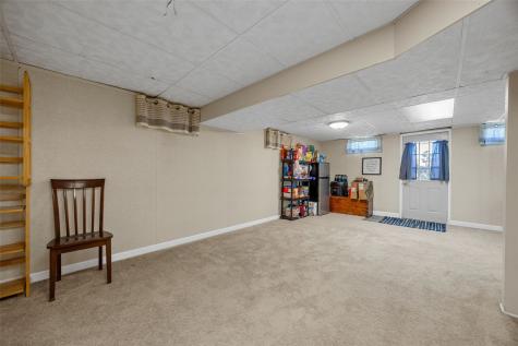 425 Red Fox Road SE Cedar Rapids IA 52403