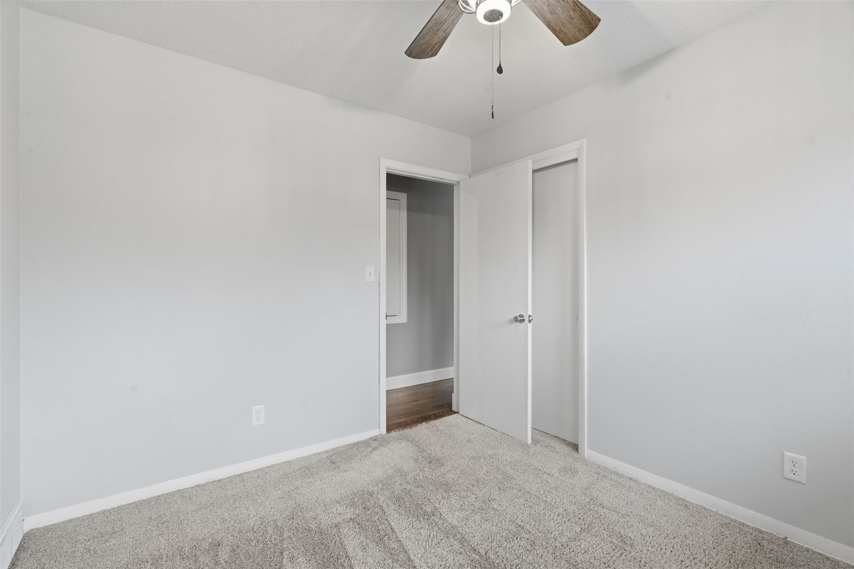 1634 24th Street NW Cedar Rapids IA 52405
