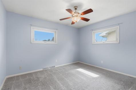 1634 24th Street NW Cedar Rapids IA 52405