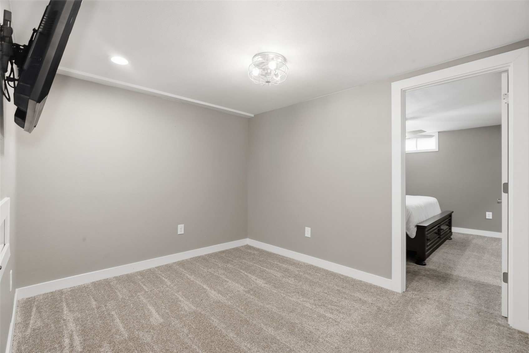 1634 24th Street NW Cedar Rapids IA 52405