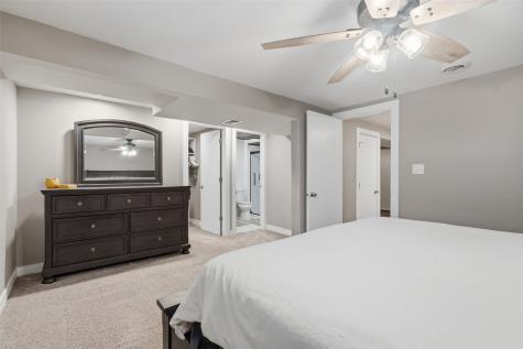 1634 24th Street NW Cedar Rapids IA 52405