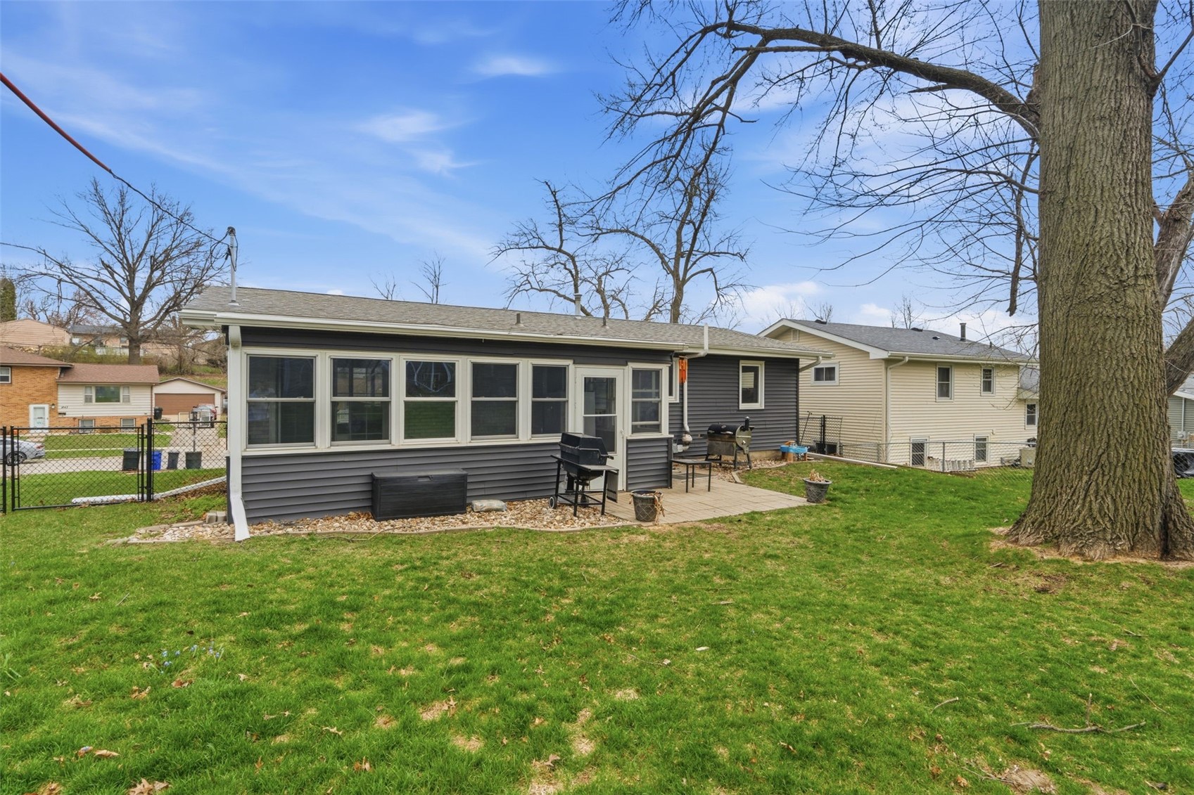 1634 24th Street NW Cedar Rapids IA 52405
