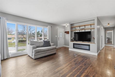 1634 24th Street NW Cedar Rapids IA 52405
