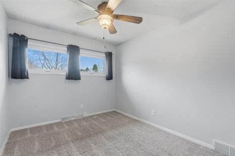 1634 24th Street NW Cedar Rapids IA 52405