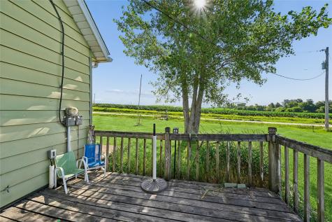7771 13th Avenue Drive Belle Plaine IA 52208