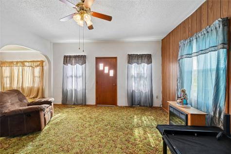 7771 13th Avenue Drive Belle Plaine IA 52208
