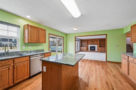7822 Foxfield Drive NE Cedar Rapids IA 52402