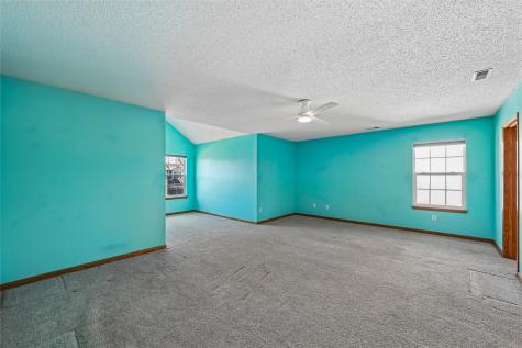 7822 Foxfield Drive NE Cedar Rapids IA 52402
