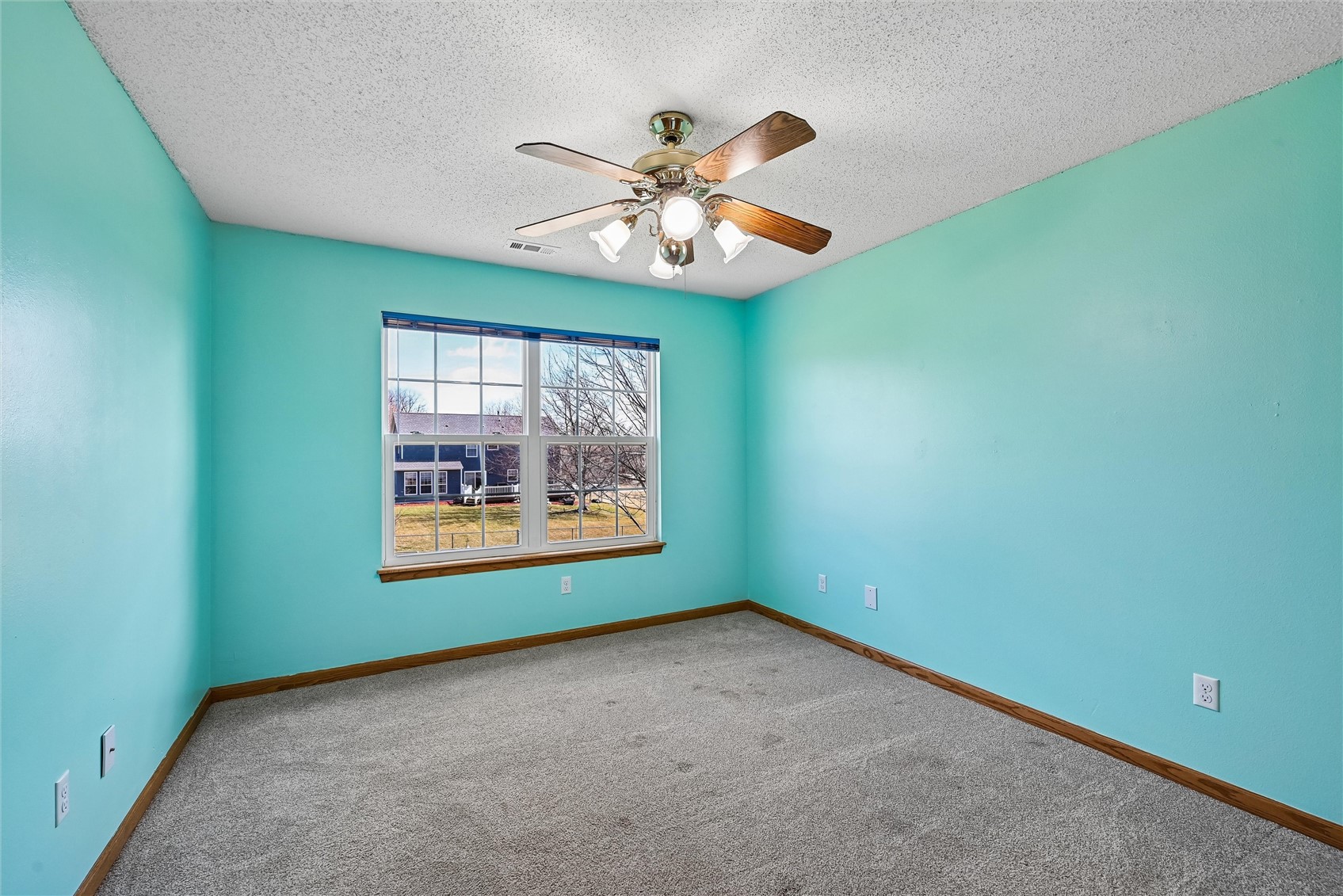 7822 Foxfield Drive NE Cedar Rapids IA 52402