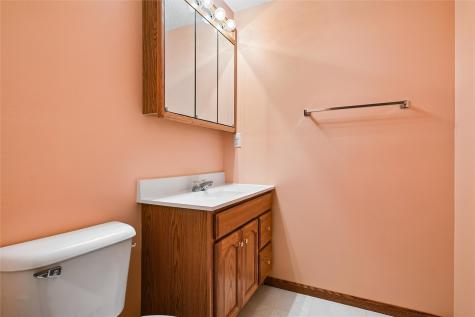 7822 Foxfield Drive NE Cedar Rapids IA 52402