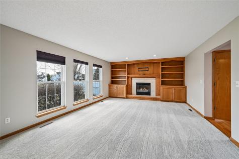 7822 Foxfield Drive NE Cedar Rapids IA 52402