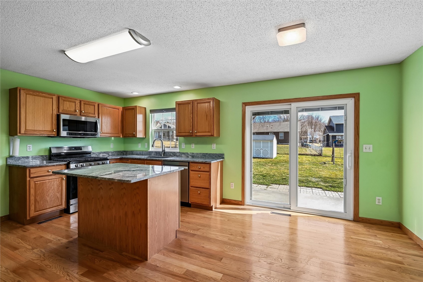 7822 Foxfield Drive NE Cedar Rapids IA 52402