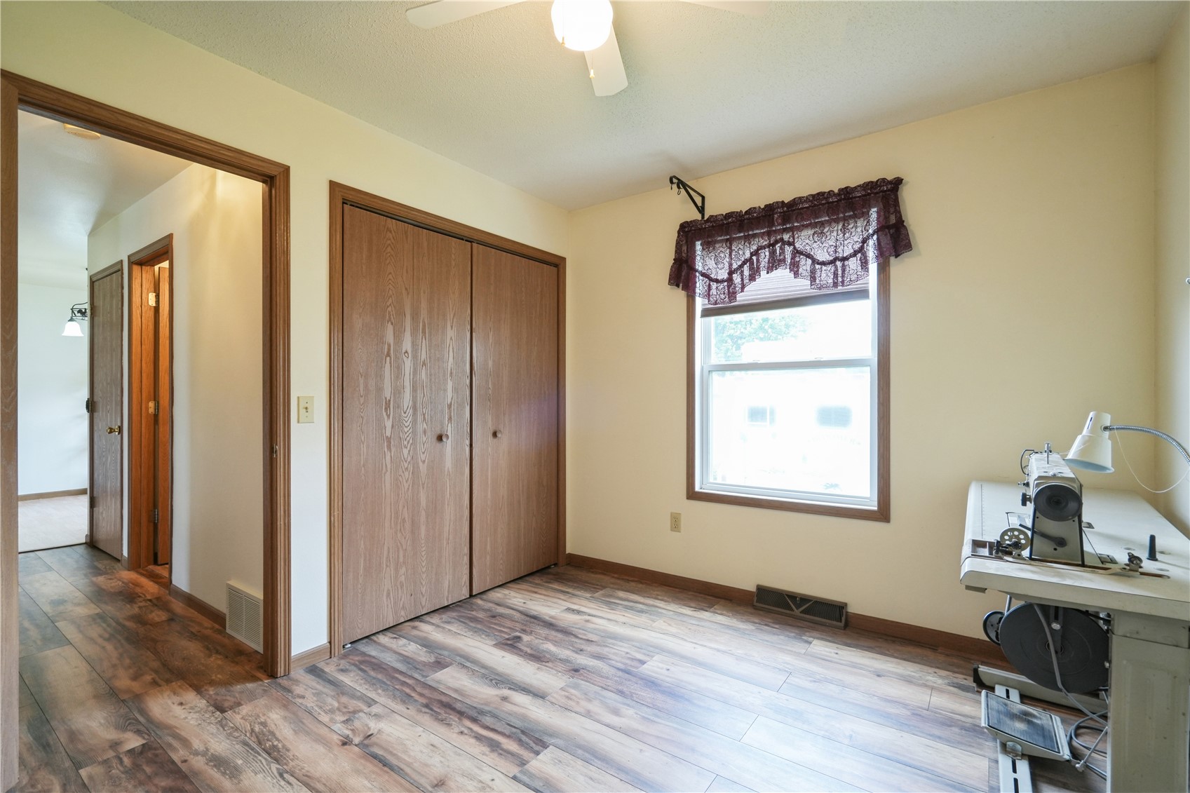 506 W 2nd Street Mechanicsville IA 52306