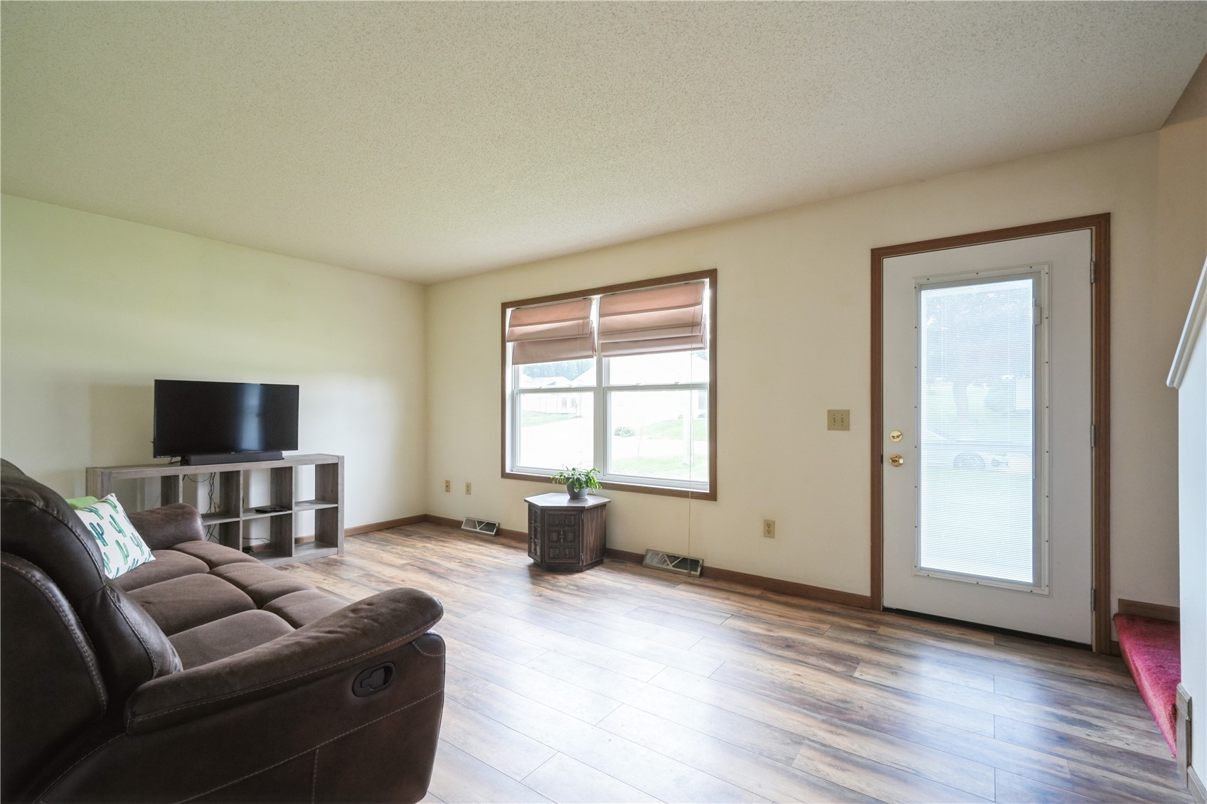 506 W 2nd Street Mechanicsville IA 52306